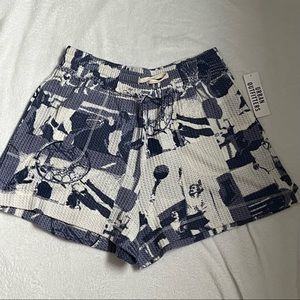 NWT URBAN OUTFITTERS 2 PIECE SET